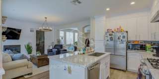 Upgraded Lincoln Crossing Oasis | Walking distance to MANY ammenities Gallery 14