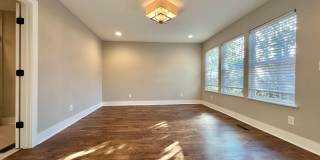 Updated 3 Bed, 2 Bath Cottage in Heart of Lockeland Springs w/ 1 Car Garage Gallery 10