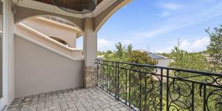 Luxury Townhome with 2 Car-Garage (Partial Utilities Included) Gallery 31
