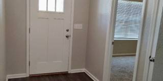 Excellent 3 Bedroom 2 Bath House for Rent. Best Part of Town near Everything! Gallery 5