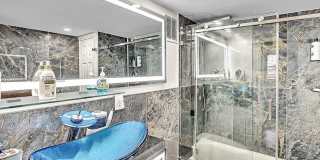 2450 NE 135th St Gallery 2