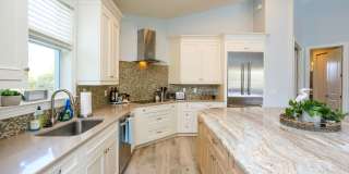 ***STUNNING POOL HOME***4BEDS / 4BATHS***GOLDEN SHORES***FURNISHED SEASONAL RENTAL*** Gallery 14