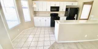 Comfortable single-story 3BD/2BA home with pool & spa in a guard-gated community Gallery 7