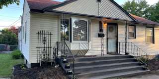 Audubon-Downriver Neighborhood 3+ bedroom, 1 bath corner lot with large, fenced yard Audubon-Downriver Neighborhood 3+ bedroom, 1 bath corner lot with large, fenced yard Gallery 3