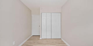 11659 STONEVIEW Square Gallery 23