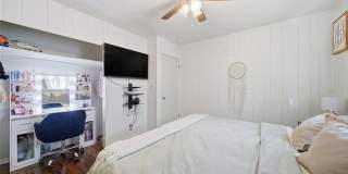 318 E Maple Street Gallery 20