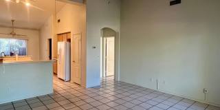 Unfurnished, 1-year long-term rental Gallery 5