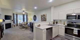 Cascade Summit Apartment Homes Gallery 6