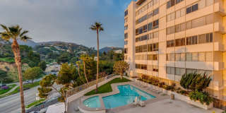 17352 W Sunset Blvd unit: 301 Gallery 24