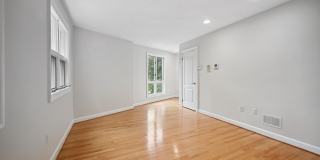 5330 CONNECTICUT AVE NW Gallery 19