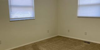 One story 2 bedroom with washer/dryer hook up Gallery 9