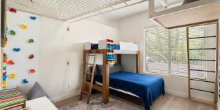 5404 E Lonesome Trail Gallery 15