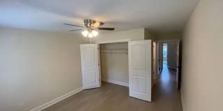 Pre-Leasing Now for 2026 UK School Year! Gallery 20
