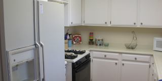 King Courts Condo! Backs to the Park! Blocks from Downtown SLO Gallery 3