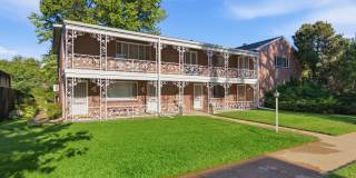 Wash Park 2-Bedroom, 2- Bathroom Condo Available in August Gallery 1