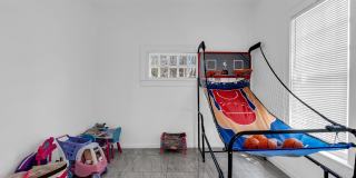 17 Lakeview Road Gallery 8