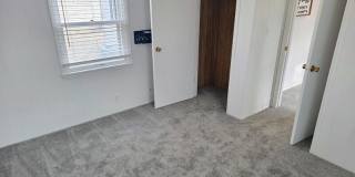 1526 Rapids Street Gallery 18