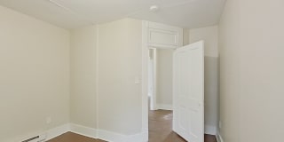 Charming Renovated 4-Bed, 2-Bath Single-Family Home in Columbus Gallery 14