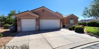 Beautiful Home in Painted Desert-Community Pool. Gallery 1