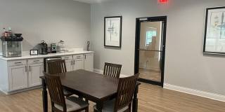 Douglas Pointe Gallery 14