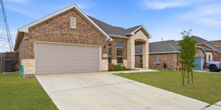 5122 Village Park Gallery 1