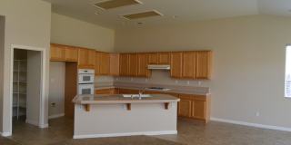 4 Bedroom 2.5 Bathroom in SW Visalia!! Gallery 7