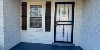 Newly Renovated House on a quiet Street Gallery 1