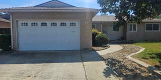 Adorable house with lots of upgrades Gallery 1