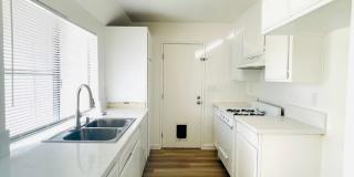 Todd Ranch Condo Welcome to the Todd Ranch Condo, 3-bedroom, 2-bathroom home located in the vibrant city of Ventura Gallery 1