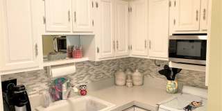AVAILABLE  August 1-2026.....Nice One Bedroom $1,850/month Centrally Located on Marco Island... Gallery 5