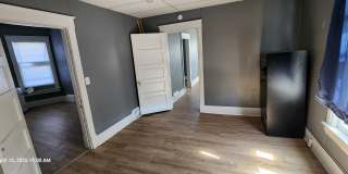 Spacious 3BR, 2BTH with parking off street Gallery 3
