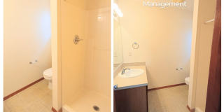 2 Bedroom 2.5 bath BIG Townhouse with garage - minutes from JBLM East Gate Gallery 39