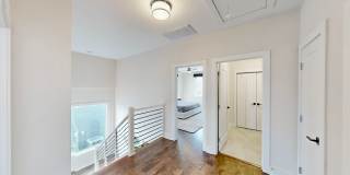 1220 Lomax Avenue Gallery 28