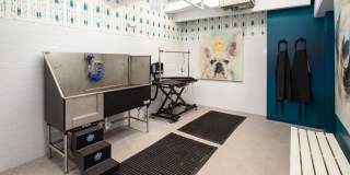 Queens WeHo Gallery 36