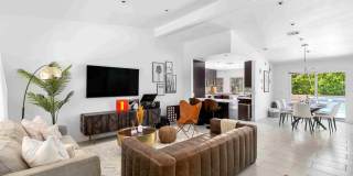 Luxury Oasis with Pool in Palm Springs (Monthly Only - No Long Term) Gallery 4