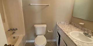 Spacious 3Bed/2Ba Brick Home Near Tyndall AFB! *1/2 Off Security Deposit for Active-Duty Miliary!* Gallery 9