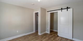 12 Jackson Avenue Gallery 11