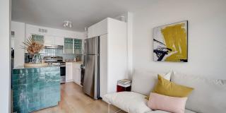 River Oaks Gallery 139