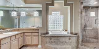 A luxurious 5 Bedroom House with a Casita & a Sparkling pool at Ten Oaks Estates Gallery 28
