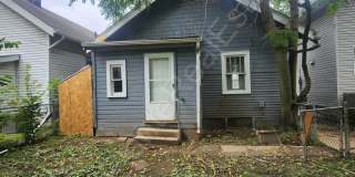 Charming 2-Bedroom Home Near Five Points Gallery 11