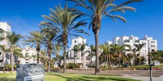 La Jolla Crossroads Gallery 16