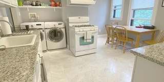 Goregous 3 bed in Allston Gallery 5