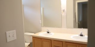 Beautiful 3-Bedroom 2-Story Home in Ridgefield for Rent - 1211 NE 168th St Gallery 27