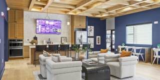 Rovena at Mt Zion Gallery 15