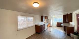 3722 N S Dakota Avenue Gallery 8