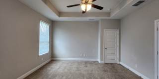 4/3/2 with office Near Gruene / Fridge Included / Loaded with Amenities / Large Backyard / CISD Gallery 20