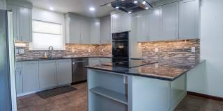 Beautiful 4bed/3bath Home Available for Rent in Central Norman!! Gallery 1