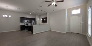 3/2/2 Duplex near Hwy 46 /Fridge Included / No Carpet / Fenced Backyard / CISD *2 weeks free rent* Gallery 9