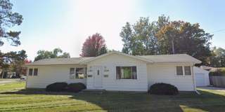 Home in north-central Ames - AVAILABLE NOW Home in north-central Ames - AVAILABLE NOW Gallery 1