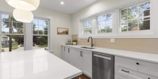 285 Hill Avenue Gallery 4